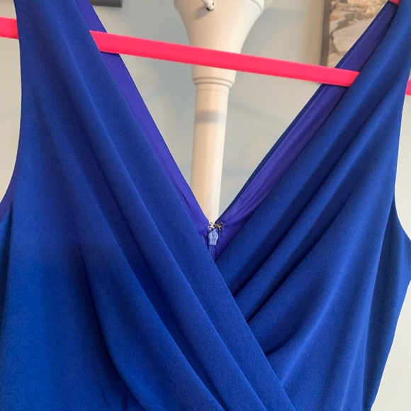 Guess dress small size 4 cobalt royal blue v neck cobalt asymmetrical mini - Picture 11 of 12